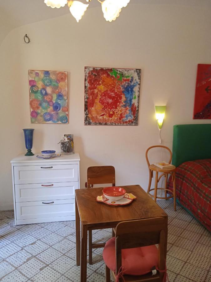 Il Cortiletto, Spazio Alla Fantasia Apartman Nápoly Kültér fotó